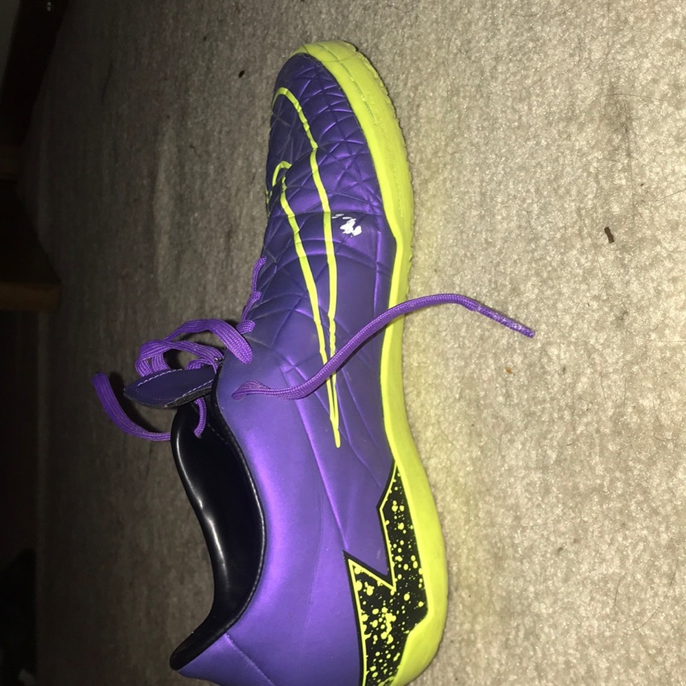 Nike hypervenom indoor soccer shoes - Picture 7 of 8